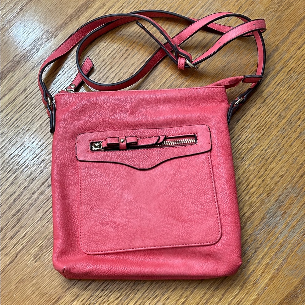 Stylish Pink Leather Crossbody Bag